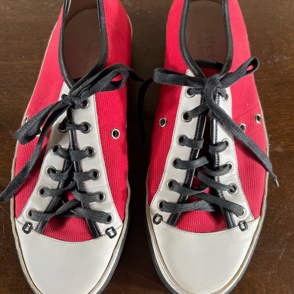 Vintage Unisex Gucci Red Script exclusive Saks Low Top Sneaker 6/37 M, W 71/2-8 - Picture 8 of 9